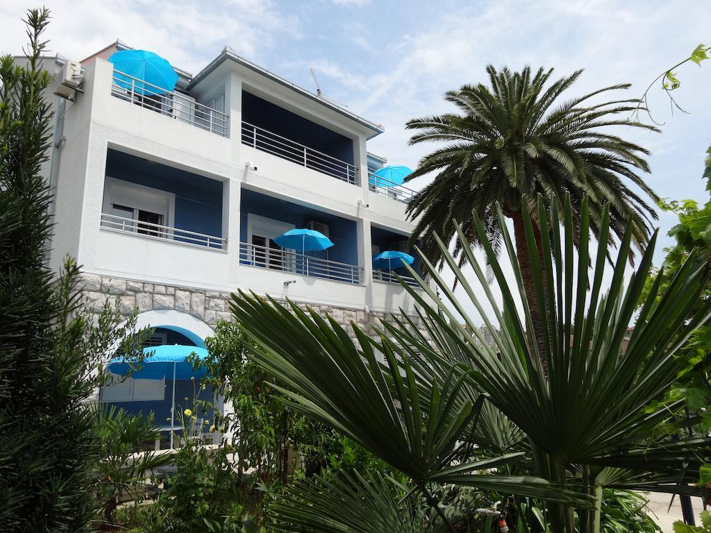 Apartments Odesa 헤르섹 외부 사진