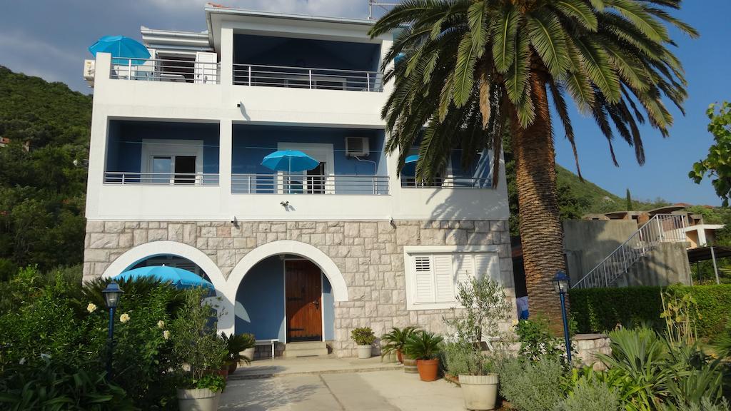 Apartments Odesa 헤르섹 외부 사진